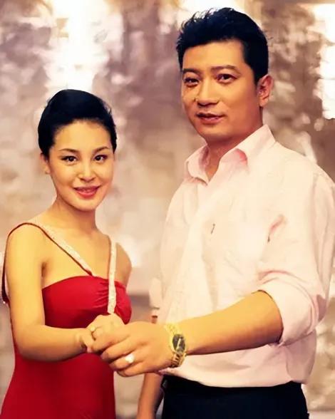 当年，汤唯刚拍完《色戒》，就有人跟田雨打电话：“哥们儿，你现在很红啊。”没想到，