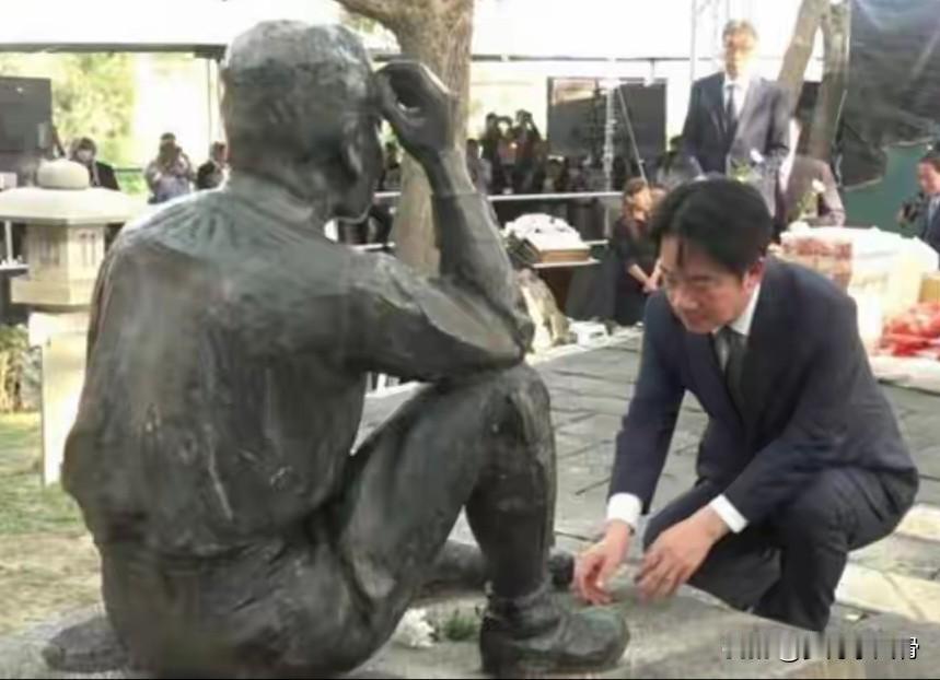 赖清德对着日本殖民史直接跪舔，满嘴离谱歪理，大言不惭说台湾要对日本饮水思源。
 