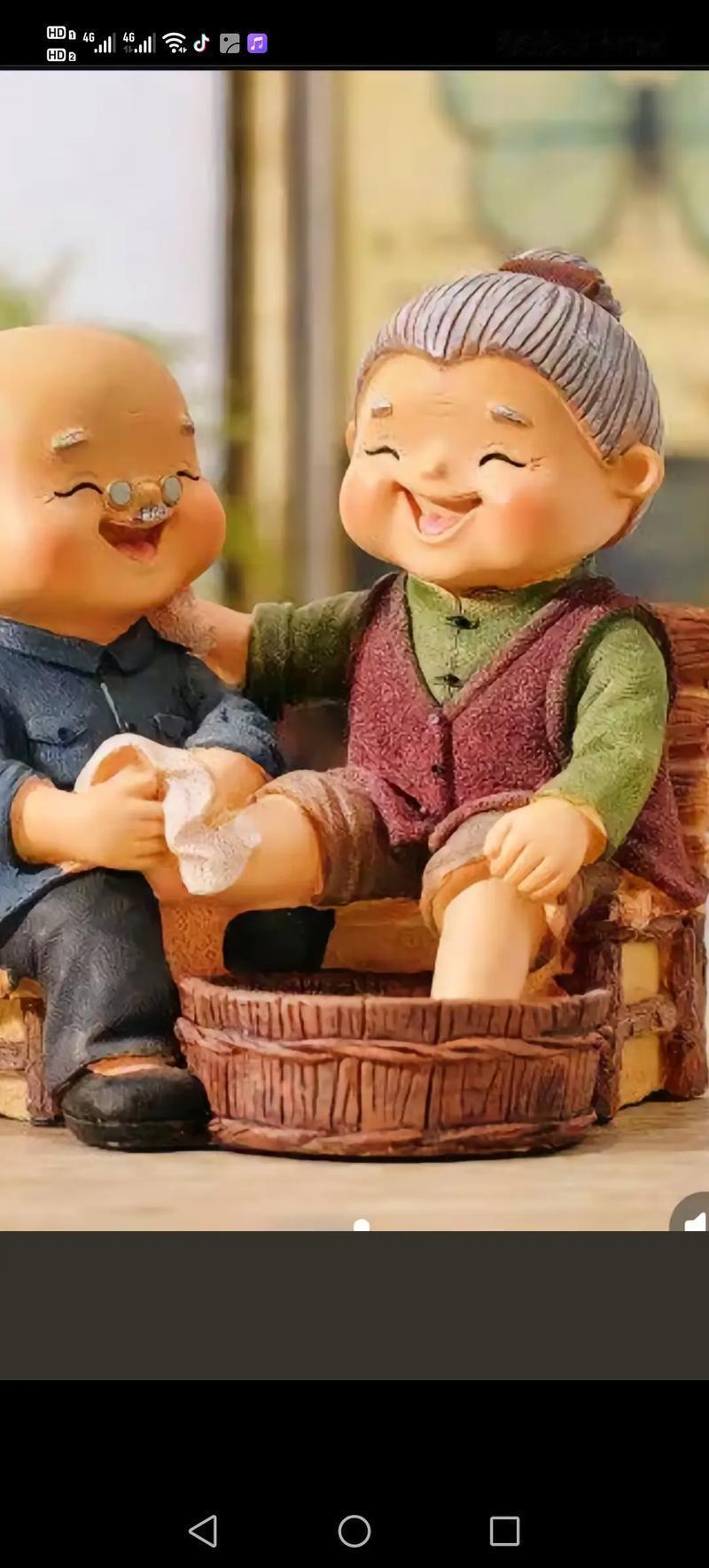好色老男人寿命长[ok]
因为他的精力旺盛，心身健康的才有爱色心思，好色的人他会