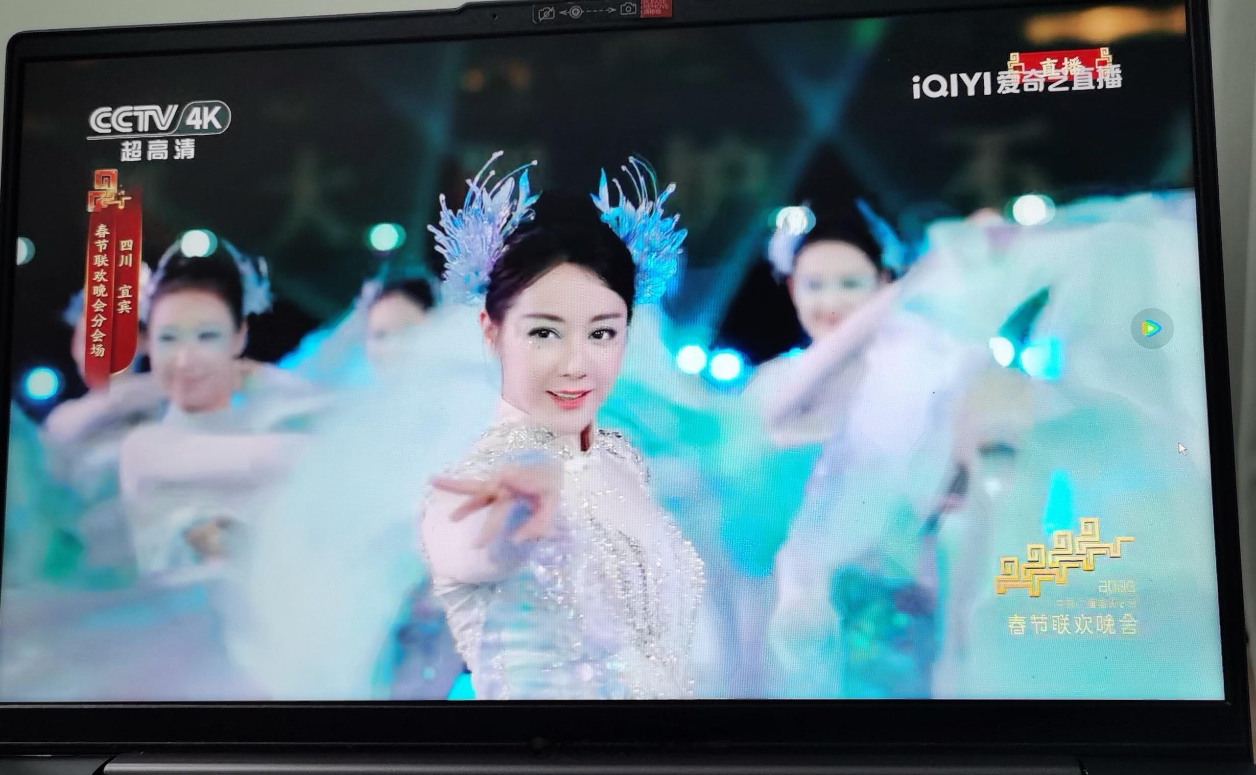 谁给迪丽热巴化的妆刷到的一些图，确实蛮震惊的…… 