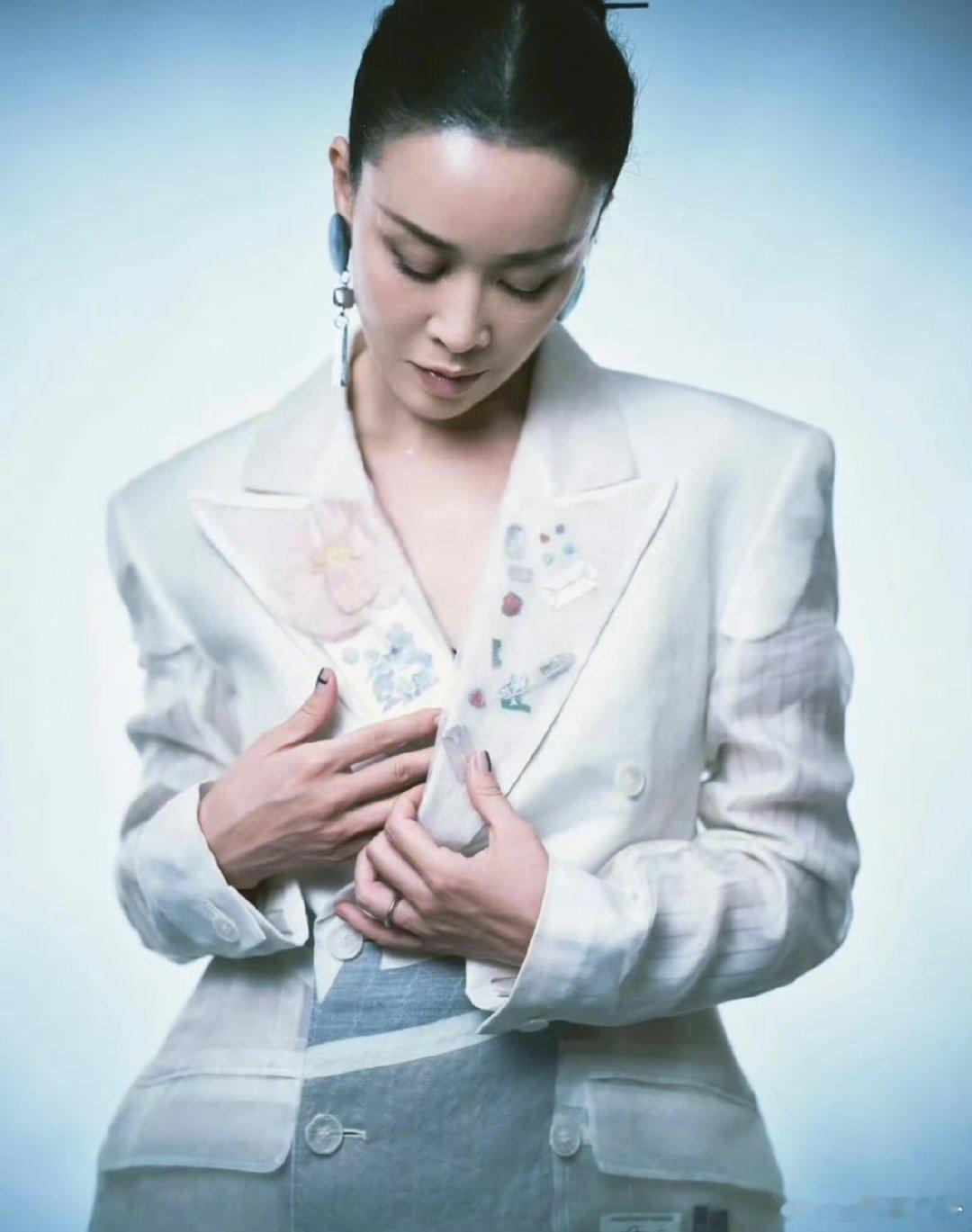 胡海泉被歌手淘汰歌手2026 没想到！歌手2026第一个被热议的淘汰者，竟是前串