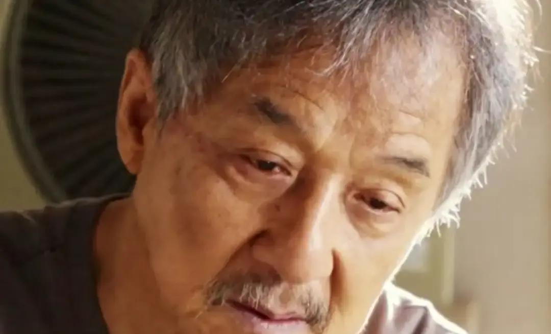 71岁还在打，只因回家更累
 
成龙在戛纳说自己一年拍五部戏，台下哄笑，没人当真