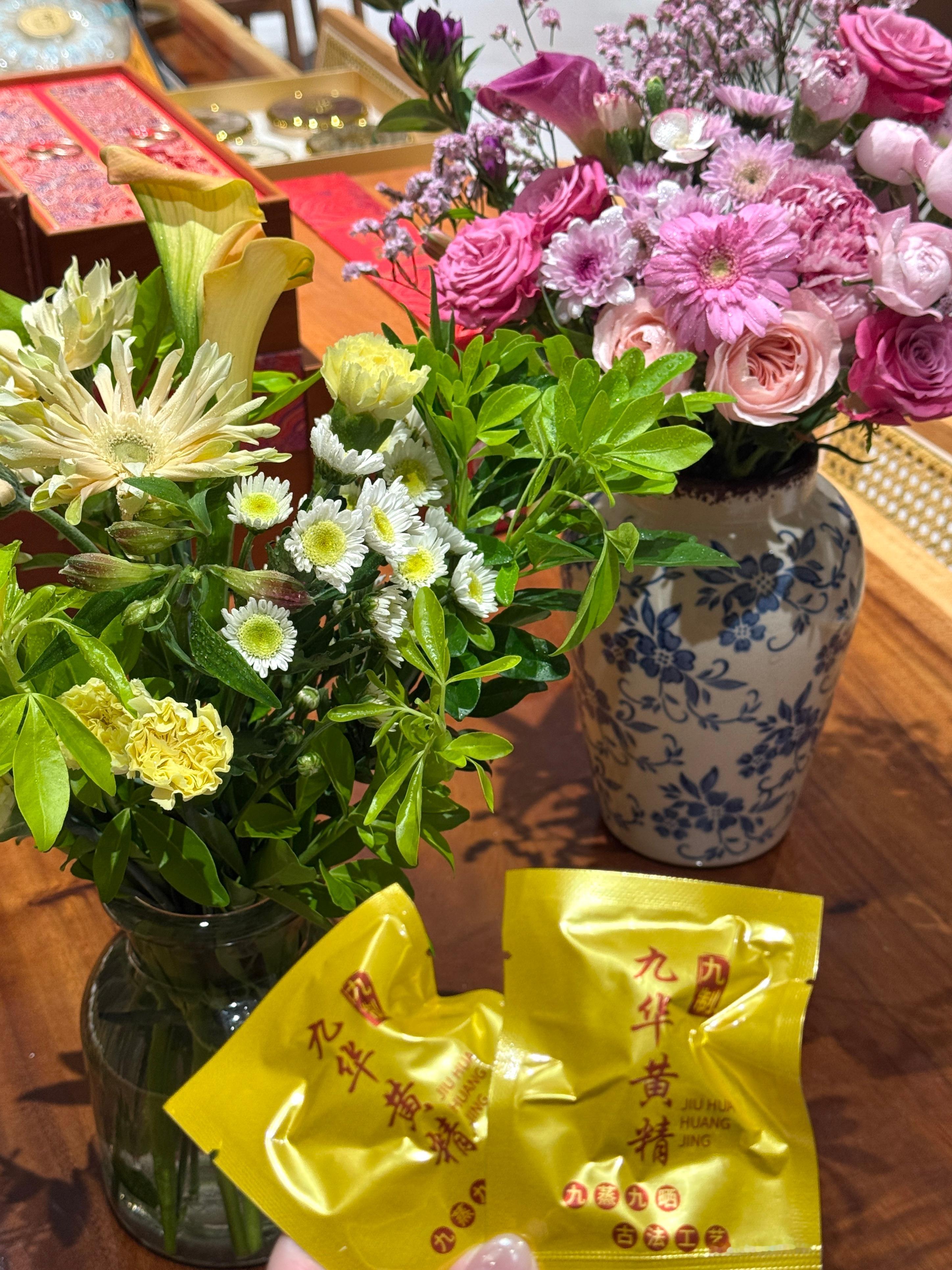 下班～明天几十万的大货到店，早点来。中秋前夕每天加班到晚上，夜宵两片黄精，我这种