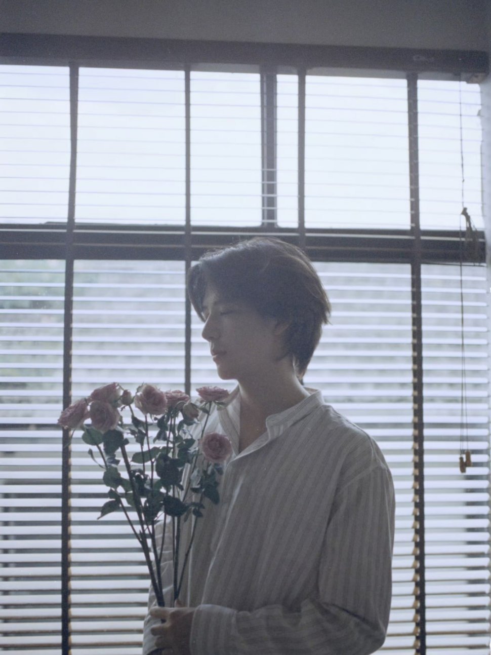 周生生品牌青春代言人王安宇 王安宇现在就出发3把宇宙的星辰和月光，都摘下来放进你