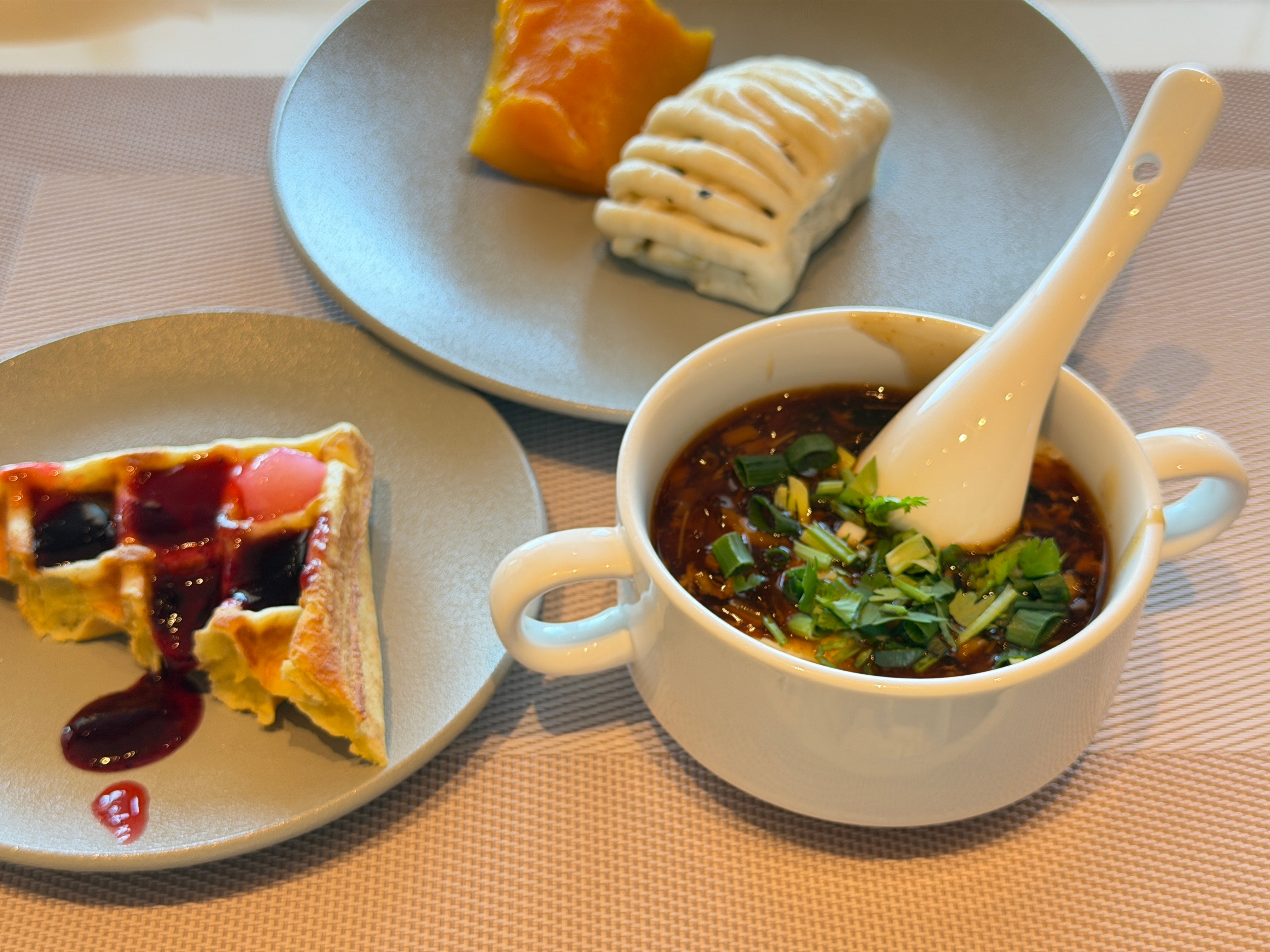 吃完早饭去工作啦