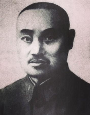 王铭章率川军在滕县苦苦支撑了两天，仍然不见汤恩伯的援军前来。没有援军，死守滕县，