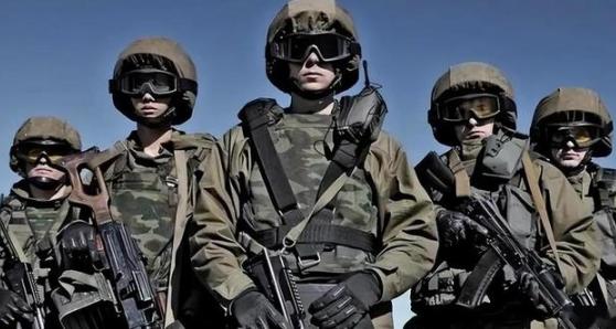 为什么俄罗斯放着几十万的正规军不用，却大量使用雇佣兵？其实俄罗斯不是放着几十万正