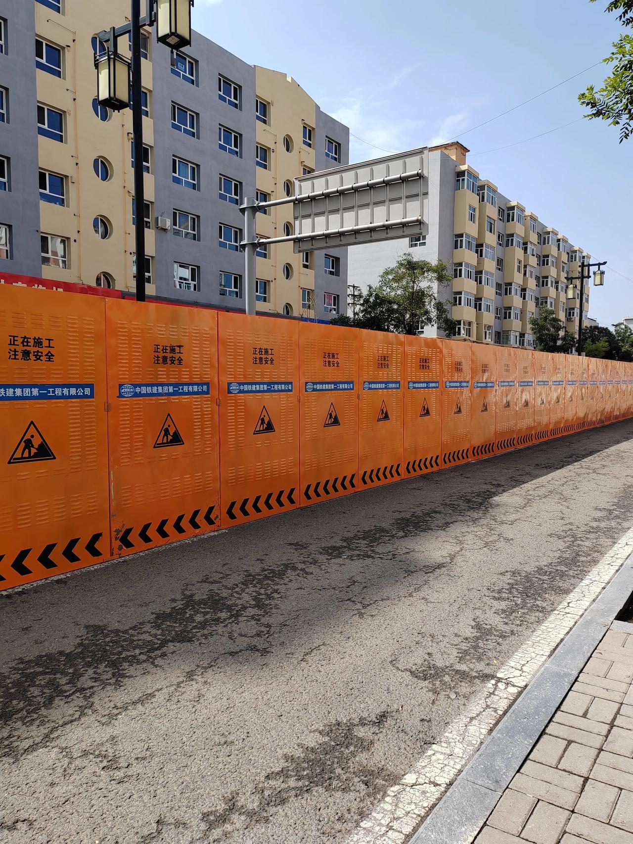 我市对市区道路实施雨水口升级改造
时间：2025年9月12日至11月30日
改造