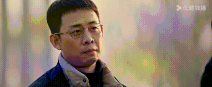 真强者从不抱怨环境 洪亮的抉择让我明白，强者不是没有眼泪，是眼泪掉下来也不怪环境