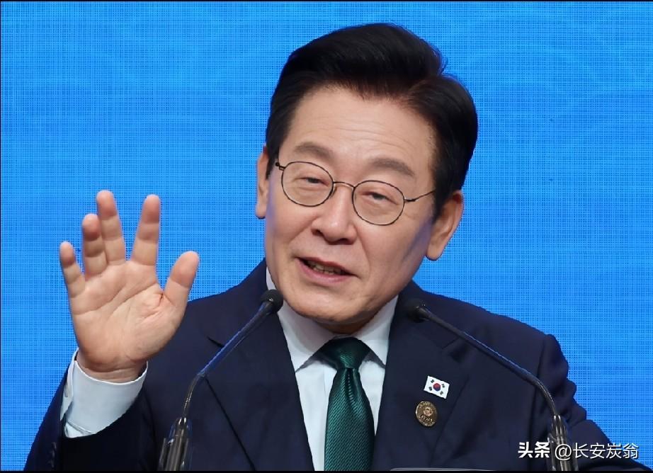 韩国队未出线，引发了韩国球迷极大的不满与愤怒。连总统都惊动了。今天韩国总统李在明
