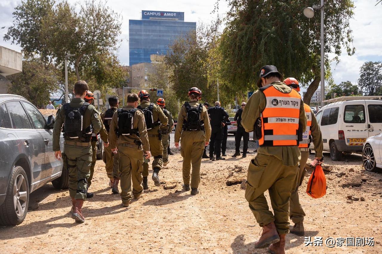 以色列国防军表示，包括预备役人员在内的后方司令部团队，目前已抵达以色列中部导弹袭