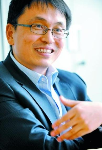 2010年，河南高考状元张磊，向耶鲁大学捐款888万美元。国内一片哗然。7年后，