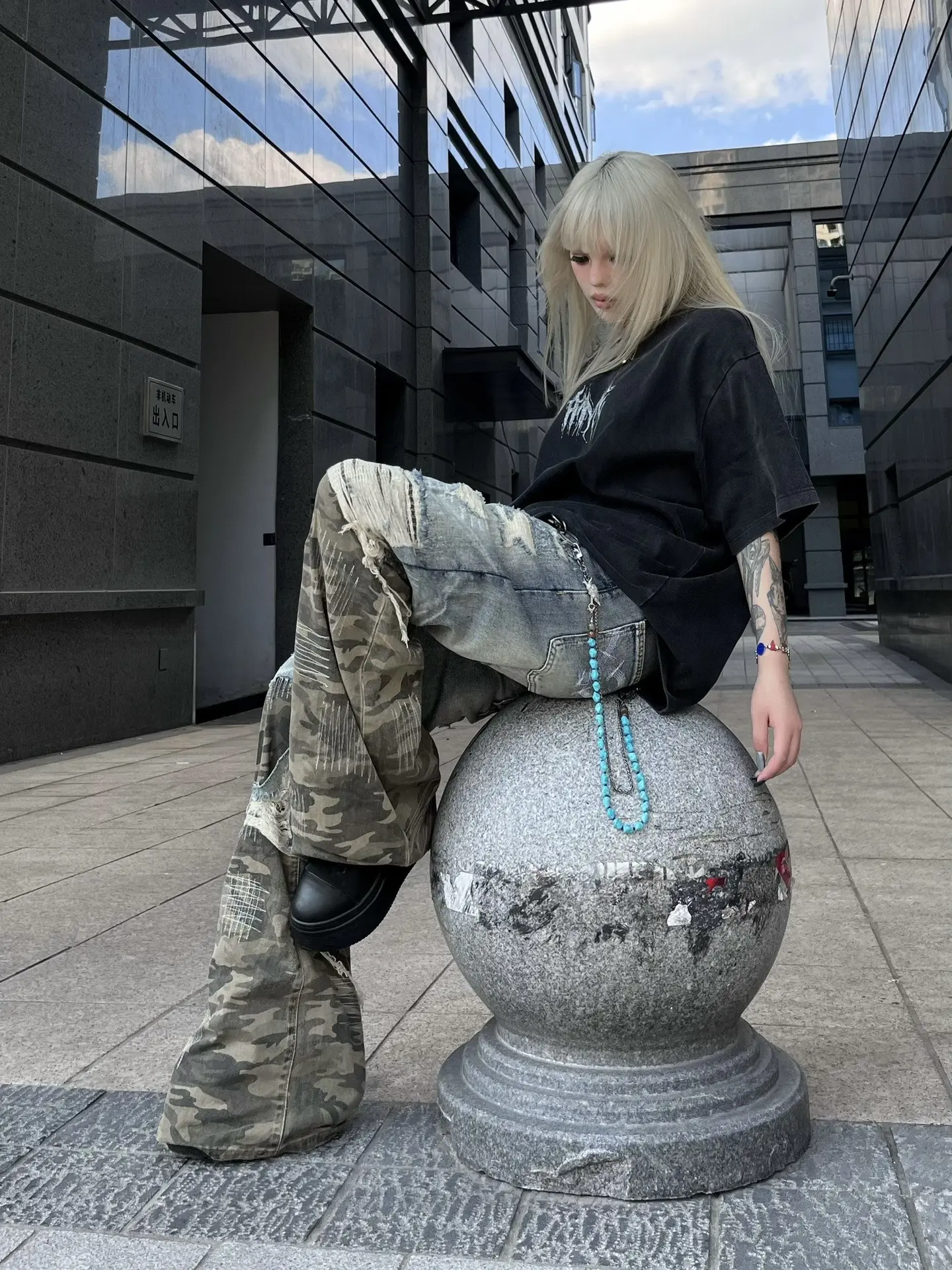 玩DY 的目的 1.网恋 （已失败） 2.成为网红 （已失败） 3.找...