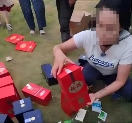 蒙古国网友曾说：“如果中国不开放领空便于美蒙两国的稀土运输，我们就请求美国驻军，