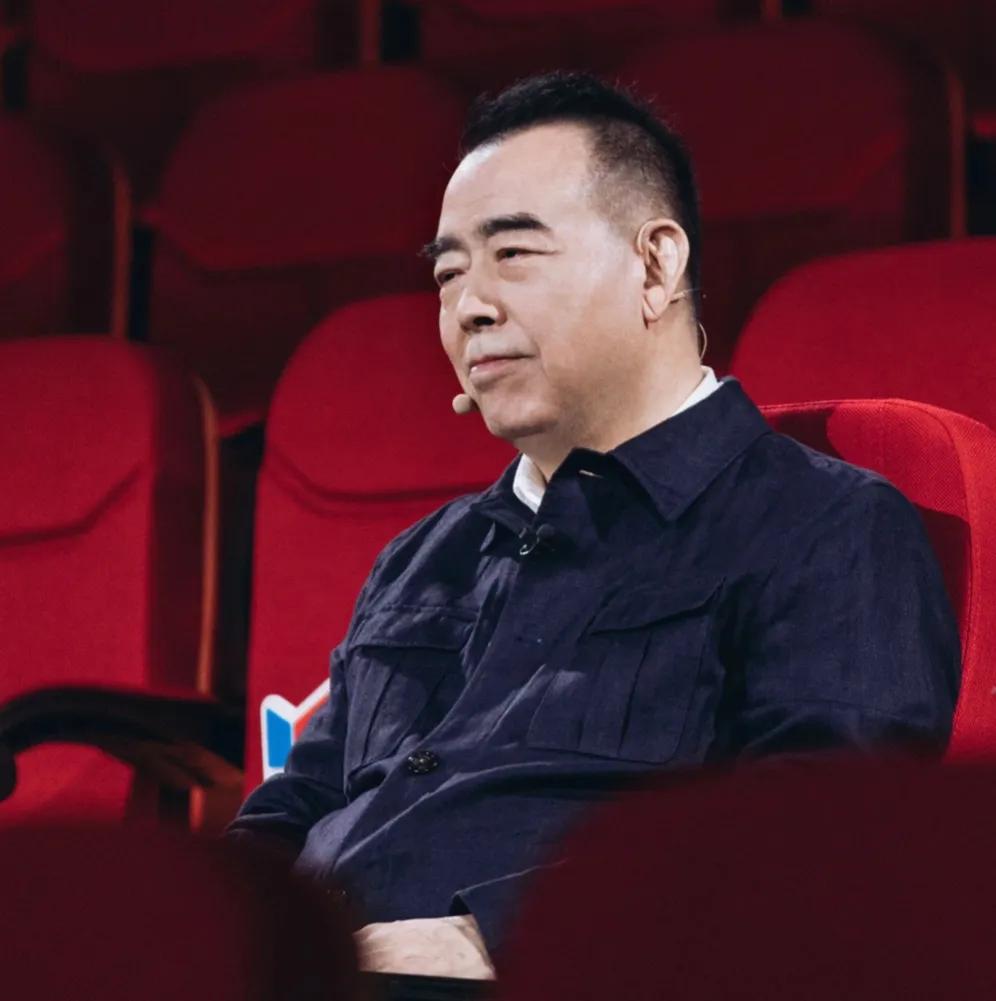 大导演陈凯歌，深夜被骂上热搜！

8月16日凌晨，知名导演陈凯歌登上热搜，原因是