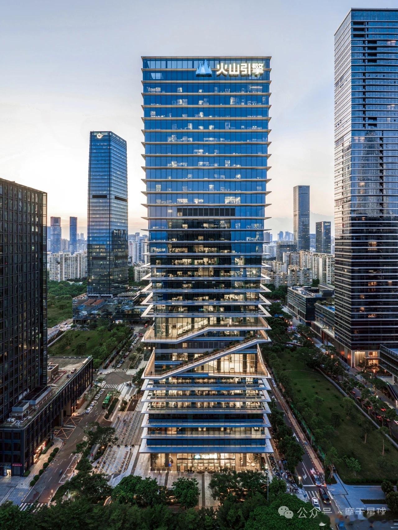AI大厂办公大战AI时代，BAT又一次地展开了三方竞争，只不过这个“B”已经不再