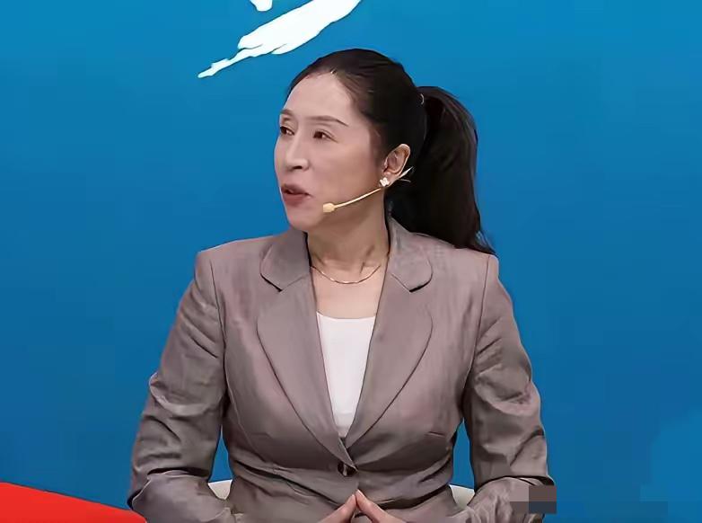 比中国女篮输给法国更难受的是，这场对阵法国的比赛，赛前大部分人并不看好我们能取胜