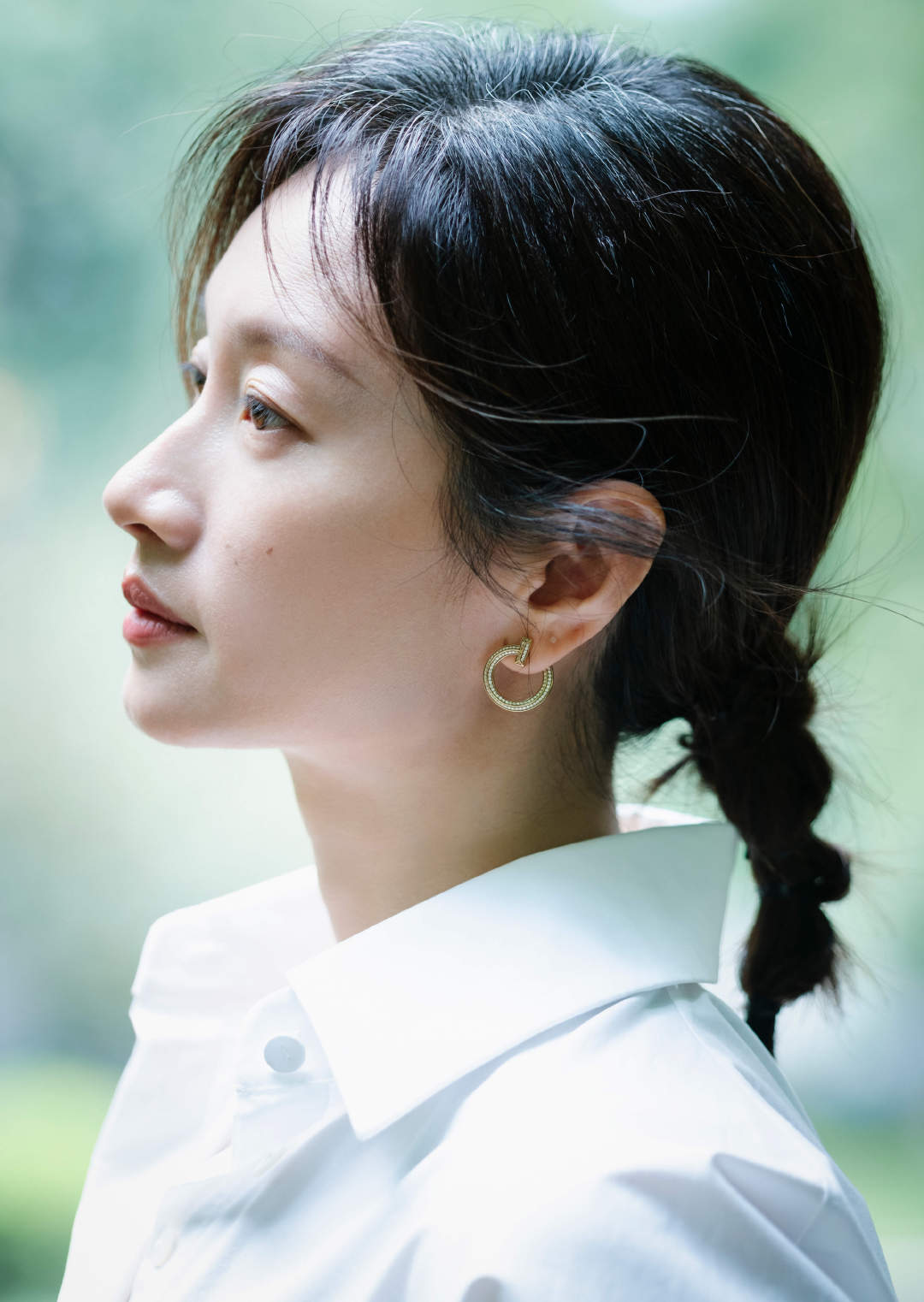 沈佳妮年度优秀女演员褪去娱乐圈喧嚣低调生活，沈佳妮不靠热度博眼球，优质剧本主动邀