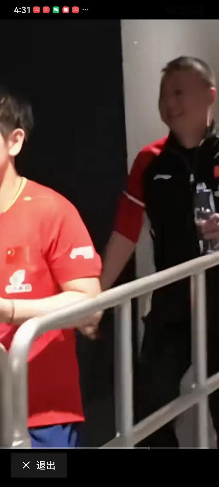 马琳指导幸福的吹上了，莎莎3一1桥本帆乃香最后一局来了个10一0，让一分11一1
