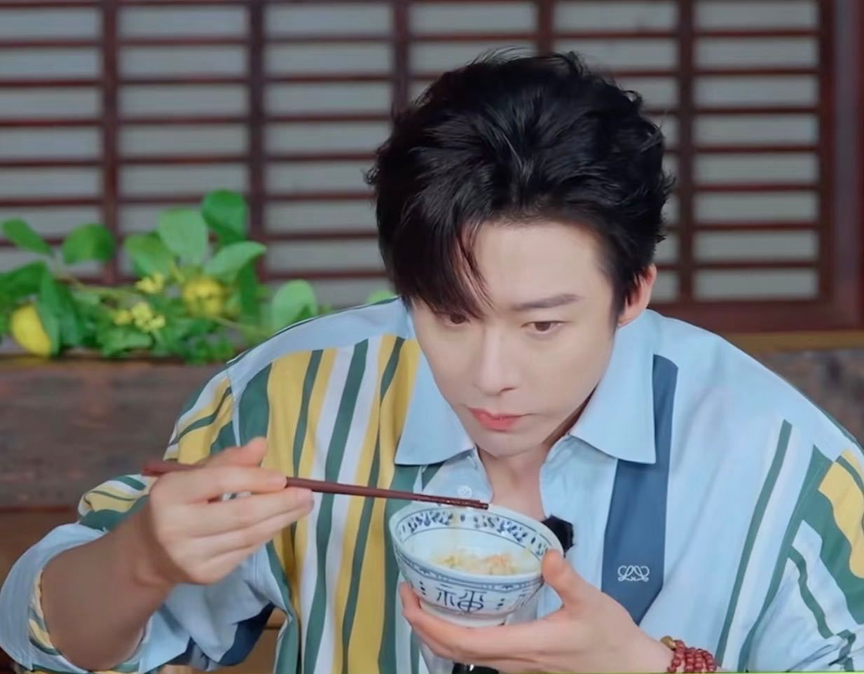 刘宇宁到底还有什么是你不会的 很难不佩服刘宇宁，不管哪个领域都交出不错的答卷。唱