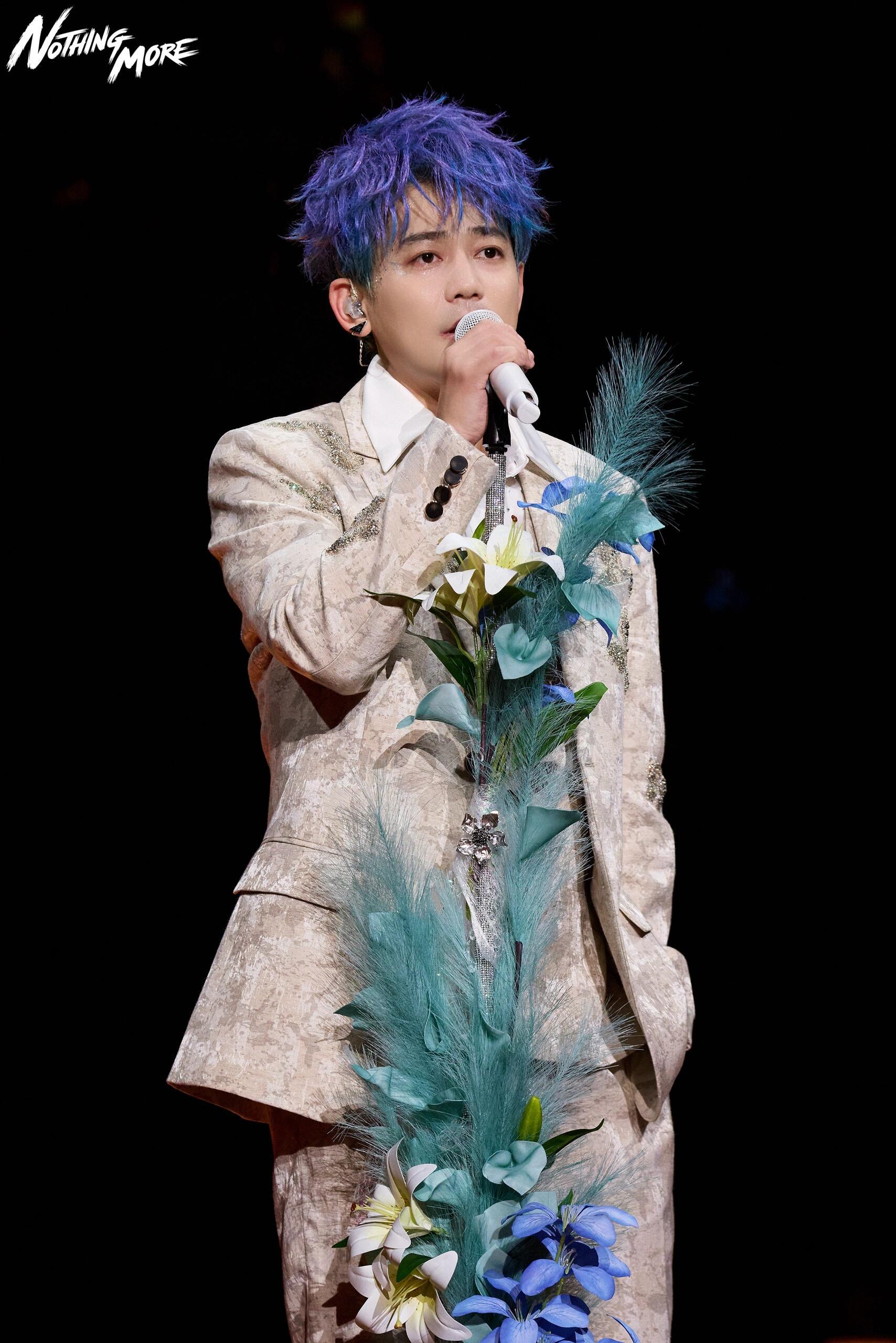 苏醒这条微博好吵苏醒消失了一周的原因隔着屏幕都能感受到苏醒敲键盘的手速和暴躁情绪