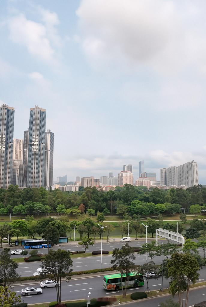 华润城润玺二期263平，开发商保留的房子，5楼，原价卖了。3427万成交，单价1