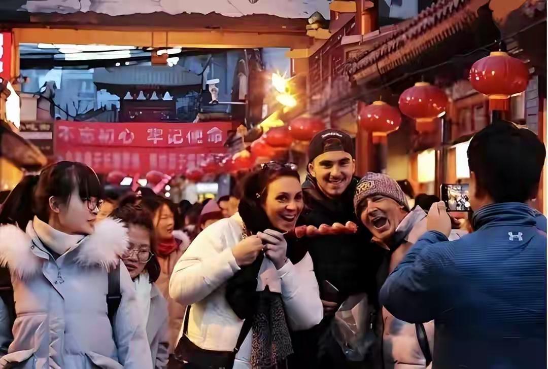 美国人直言：中国并不可怕，可怕的是凌晨三点街头依旧人来人往
 
随着咱们国家免签