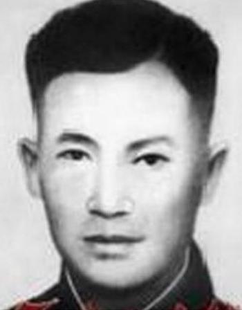1932 年，赵赤坪外出执行任务途中遭遇地方武装盘查，当场写下一副隐晦的对联应对