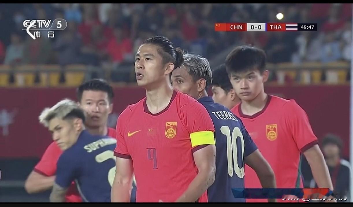 昨晚两场足球赛，看到了中国足球的希望！
     CCTV5直播的中国国家足球队