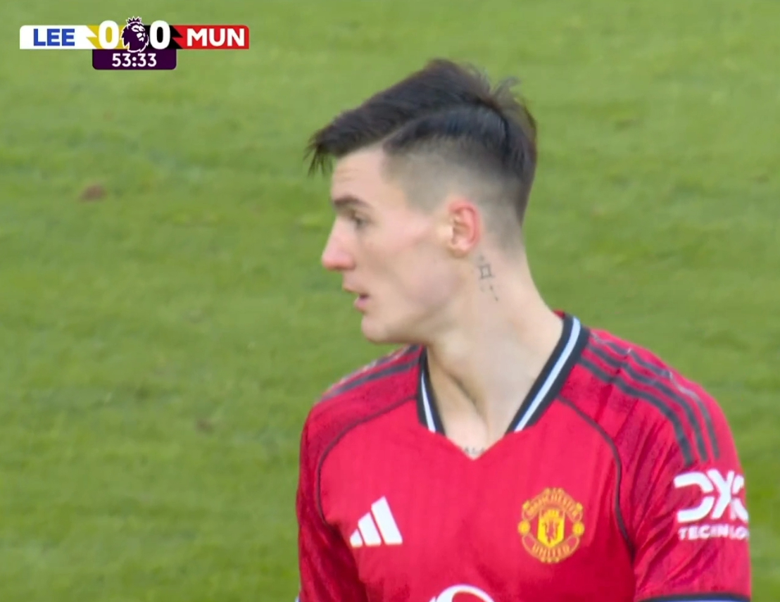 其他19支球队还能找出这么菜的中锋吗？？？ 