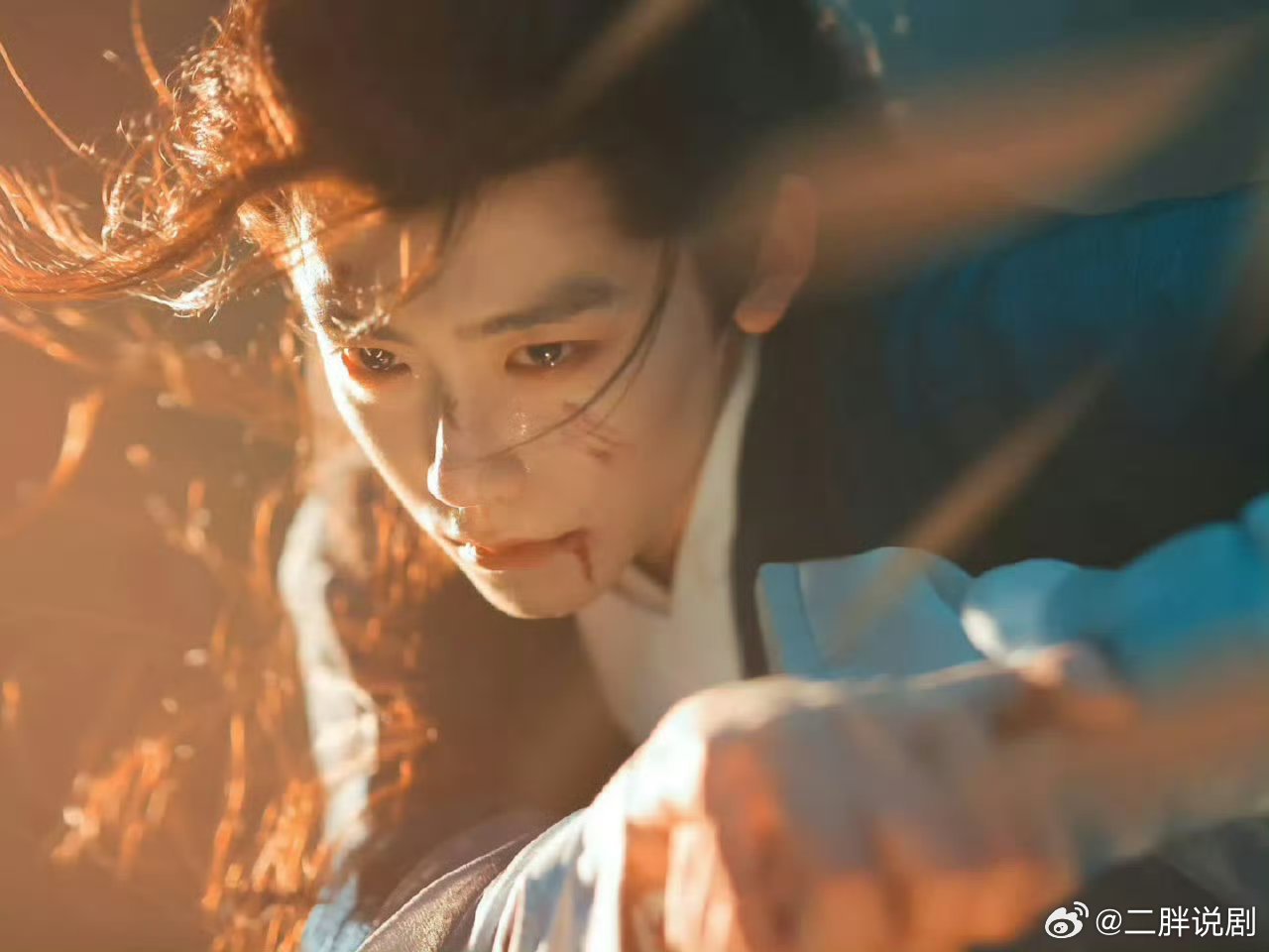 李卿终于凭借《逐玉》上桌了二胖从《最初的相遇最后的别离》开始就发现他气质很不错很