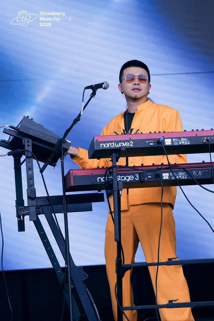 草莓音乐节重温狂欢舞台时刻，圆满结束的成都草莓音乐节氛围感十足，经典Disco节