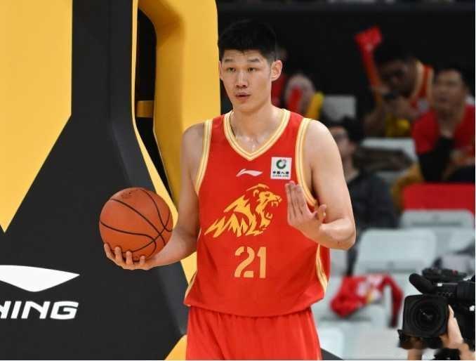 广厦男篮1比3上海男篮 拒绝横扫！三人20+广厦主场擒上海，大比分1-3留住悬念