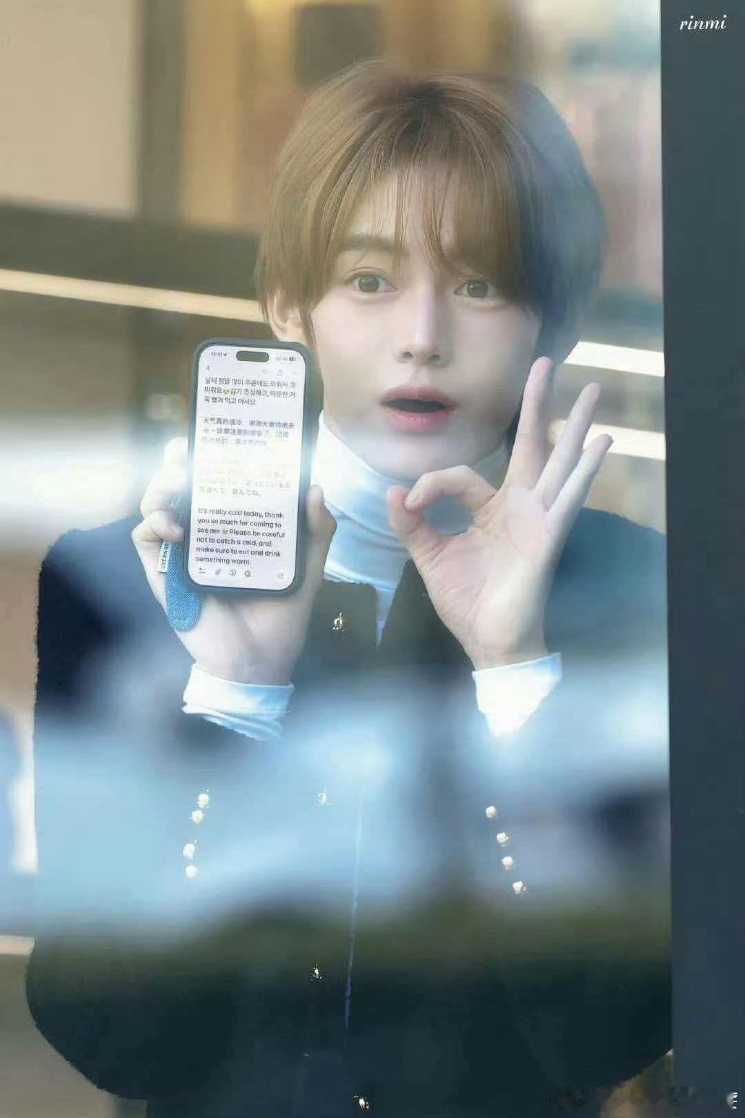 韩振饭撒天使来的吧韩振简直是饭撒天使实锤！日常各种暖心小动作，让粉丝爱意满满。就