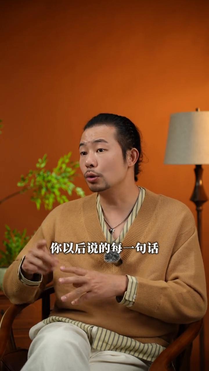 男人辜负老婆是一辈子的污点，也是你这辈子最愚蠢的错误。因为有些污点你怎么洗都洗不