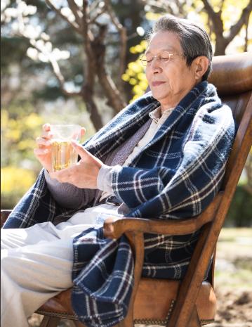 “晒太阳补钙”错了？医生强调：过了65岁，补钙要尽量做到这5点

随着年龄的增长