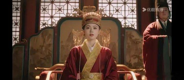 以前一直不理解琼瑶剧当年为什么那么火，现在懂了，人家是言情剧情就单纯只有“言情”
