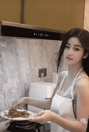 有这样的女朋友天天做饭给她吃也愿意[呲牙]