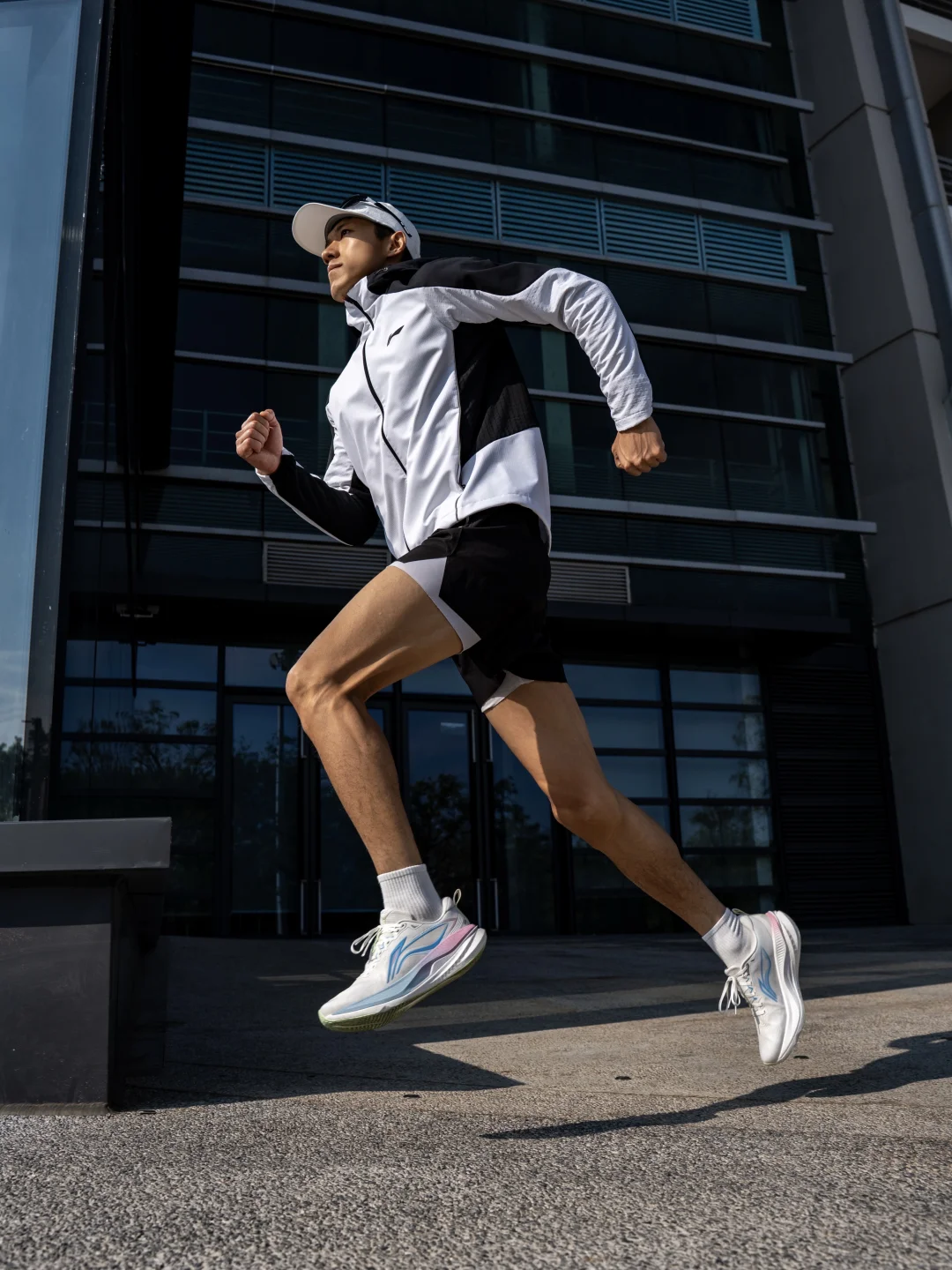 🏃‍♂️在无人问津的跑道上，超越昨天的自己