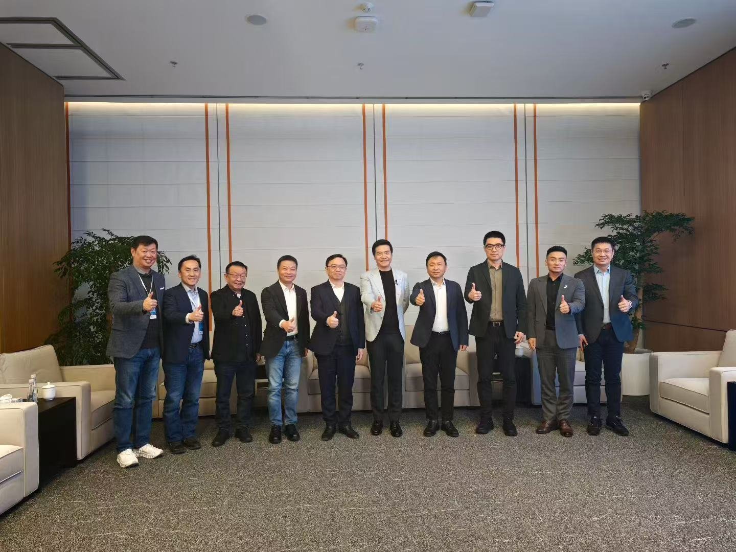 就差斌哥了新一代SU7