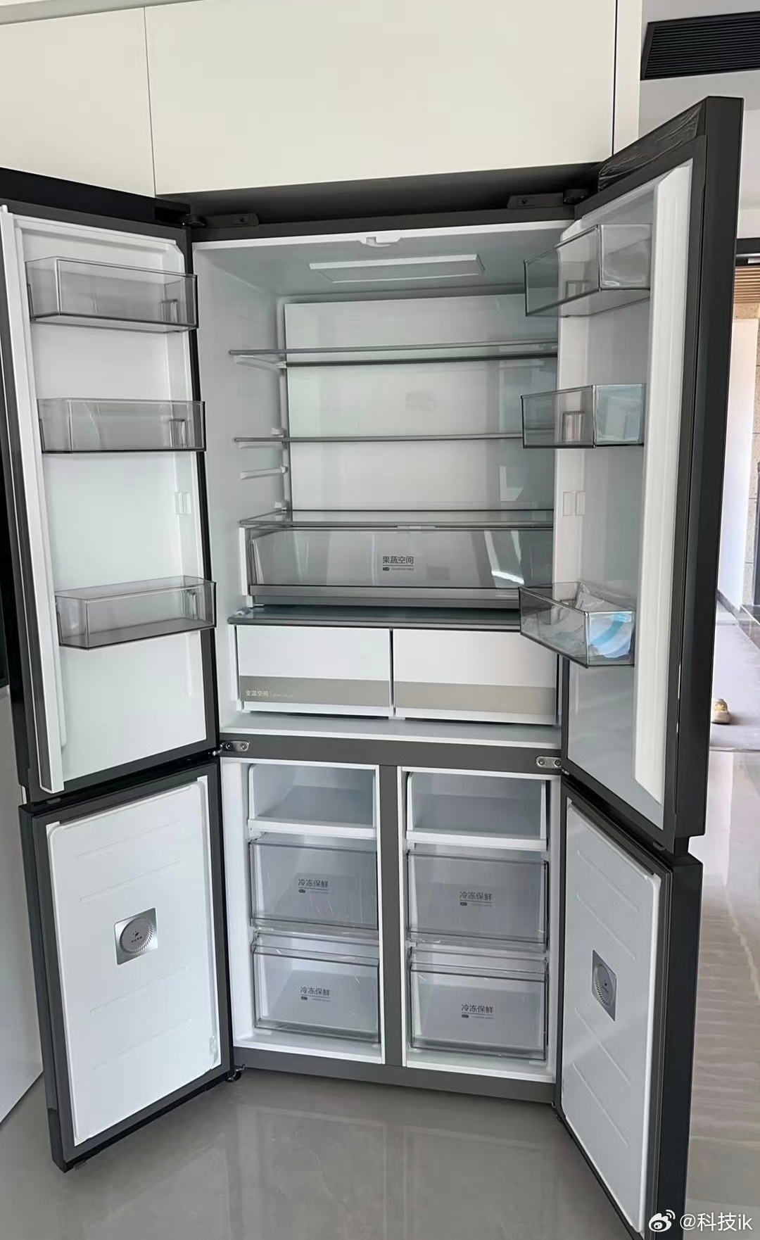 我没怎么买过高端的家电产品，因为自己经常出差，经常呆在家里的机会不多，不过我有和