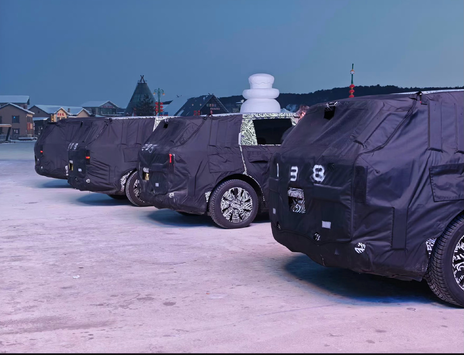 小米YU9是不是有一款针对后排的“高顶版”车型，SUV中的保姆车？ 