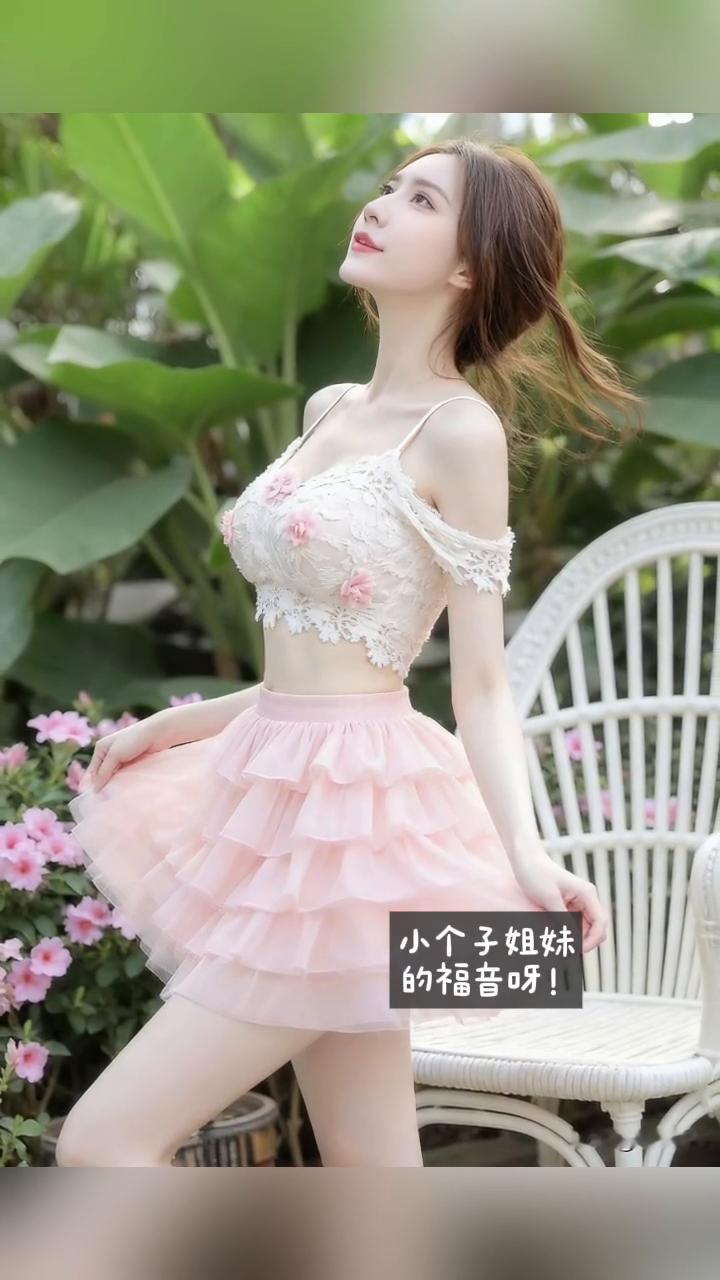 AI生成+粉色芭蕾风裙子真的好爱，甜妹穿搭我学会了。
芭蕾风格子裙超级好看，甜妹