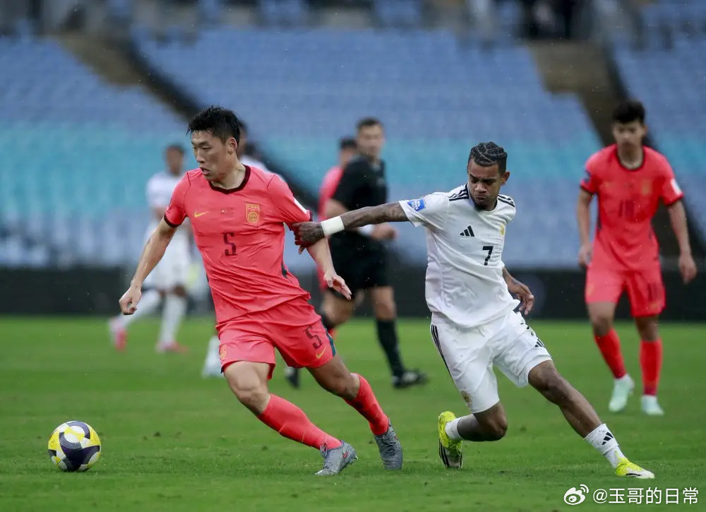 国足负于10人喀麦隆在北京时间3月31日下午，于澳大利亚墨尔本矩形体育场举行的国