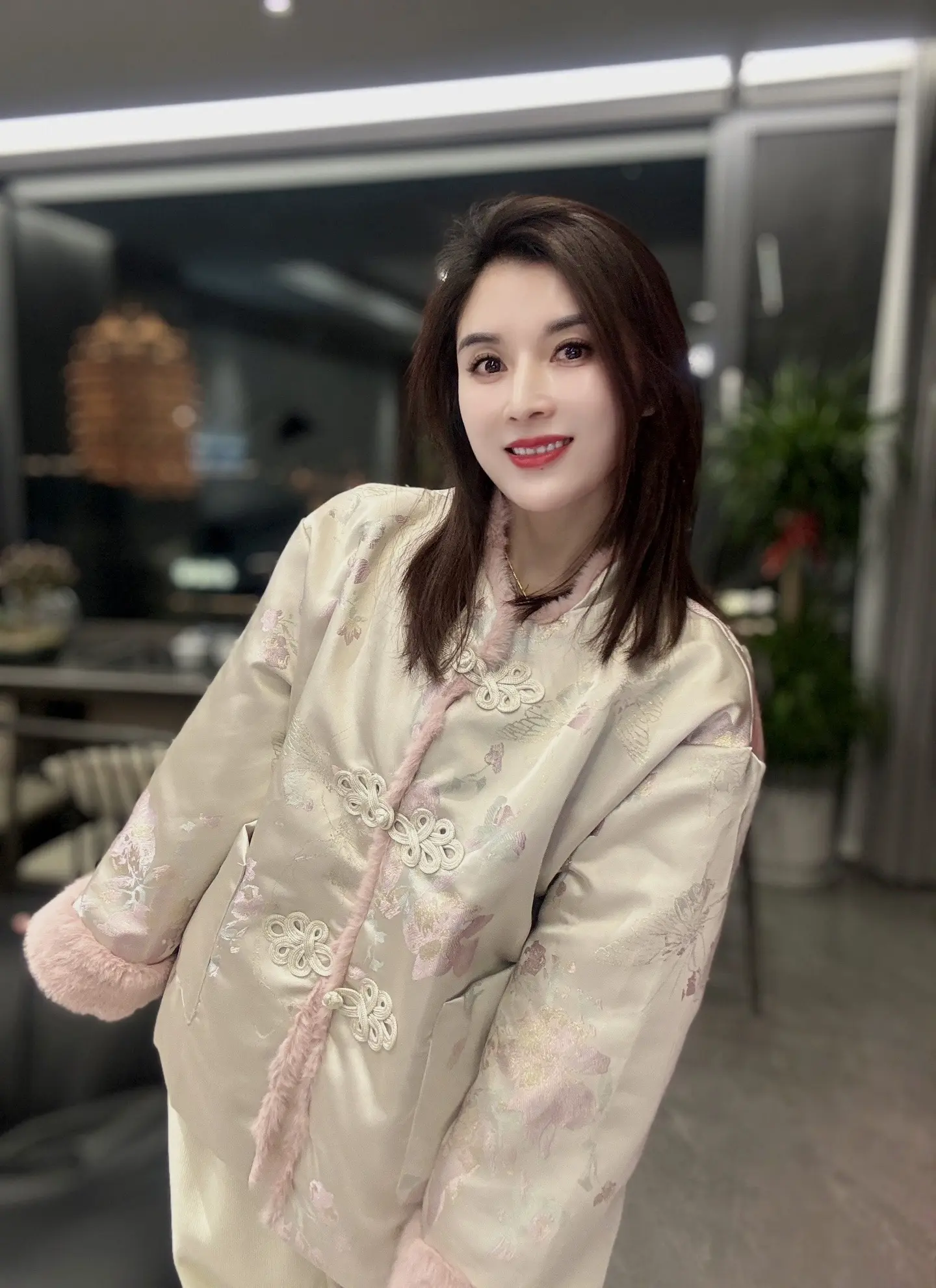 人生很短，要和有趣的灵魂相遇，在热爱里相遇，在同频里相知