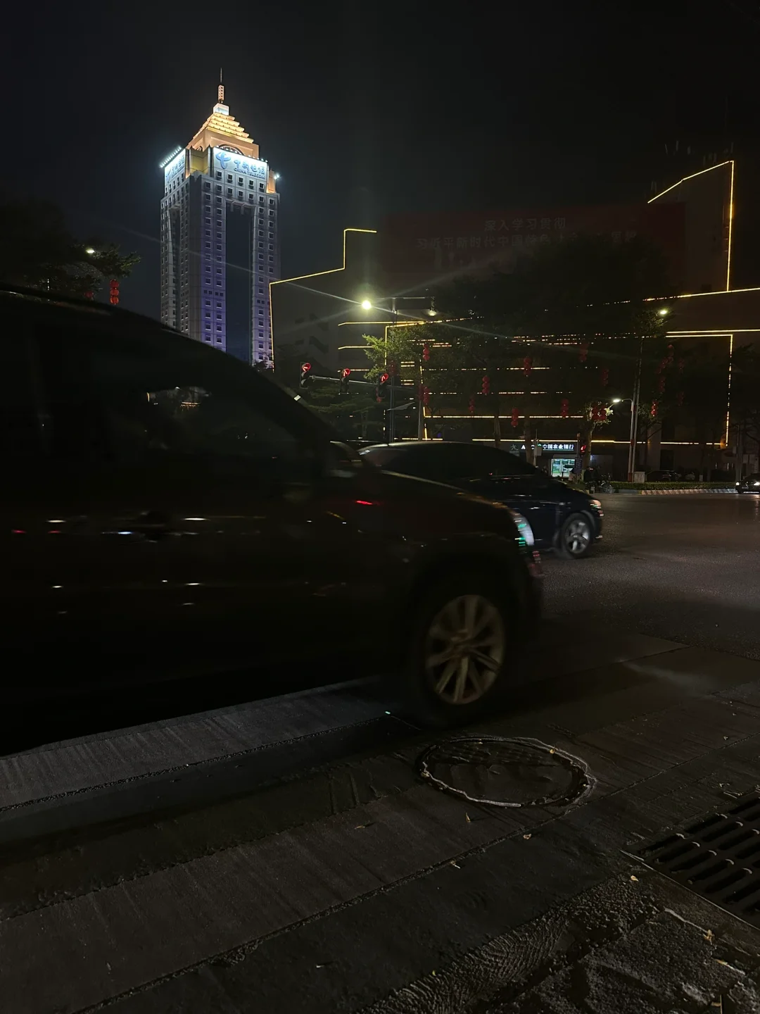 邻居家的男人因公去世了，获得了 80 万的赔偿金。他那些所谓的亲人，为...