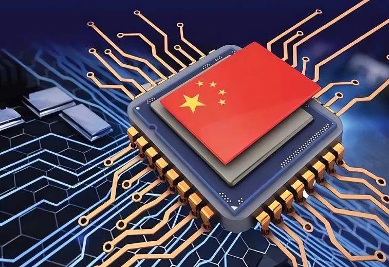 最近科技圈里总有人念叨，说咱们中国芯片搞不定3纳米，是不是这辈子都追不上美国了？