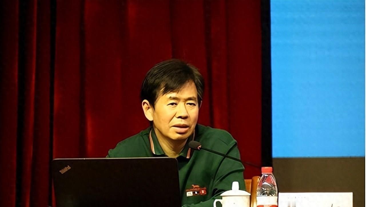 戴旭再提中美开战，沿海真会挨打？美军真有这能力？
最近网上又把戴旭几年前的话翻出