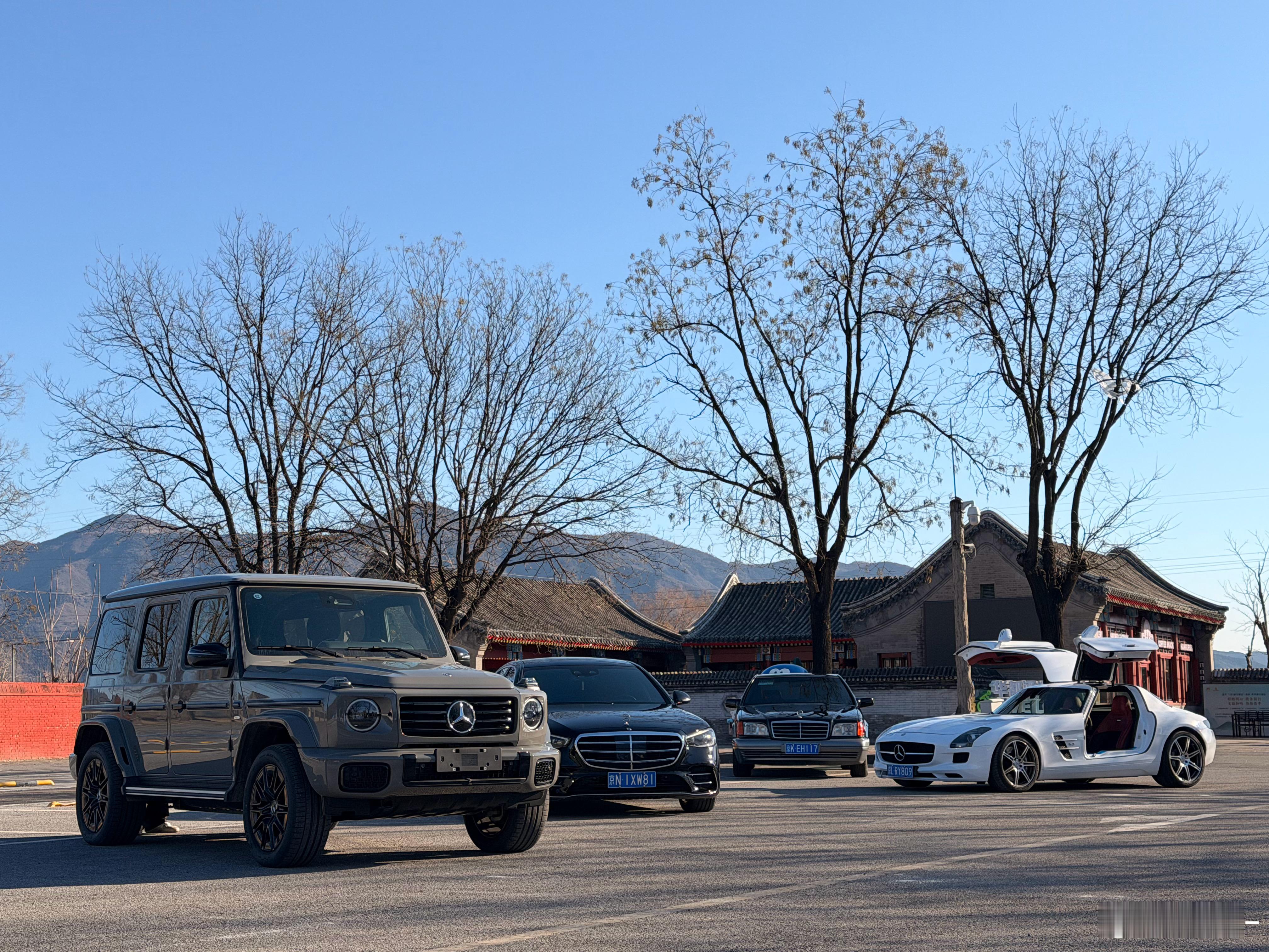 一不小心凑齐了我最爱的四台梅奔