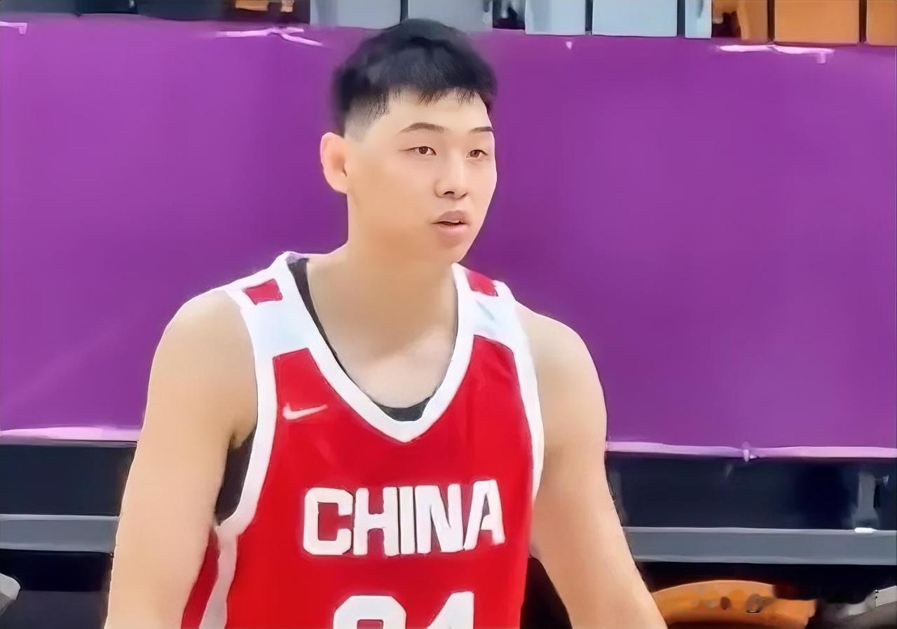 亚运会男篮 12 人大名单正式出炉，崔永熙代替贺希宁压哨入选，MVP 退出原因揭